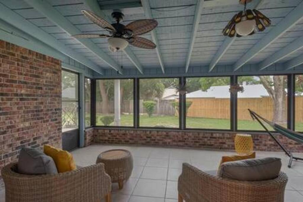 Quiet Relaxing Home - Close To Downtown & Beach 4Br-2Bt Pensacola Dış mekan fotoğraf